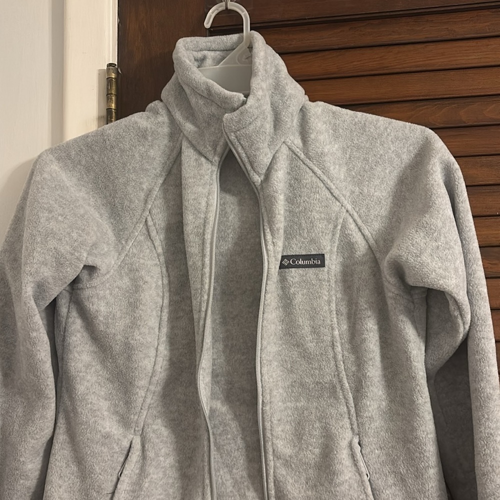 Columbia zip up jacket - Picture 3 of 3